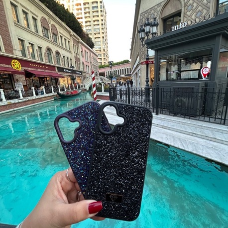 İphone Swaroski Taşlı Kılıf