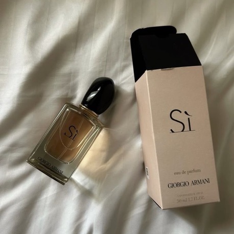 Giorgio Armani Si Eau De Parfum Kadın Parfüm 100 ML