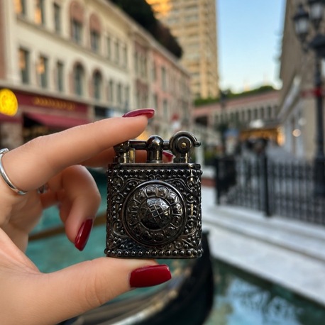  Vintage detaylarıyla dikkat çeken özel tasarım çakmak ✨