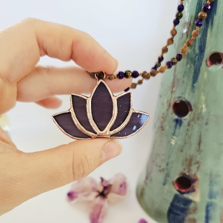 Doğal Taş Zincirli Lotus Kolye