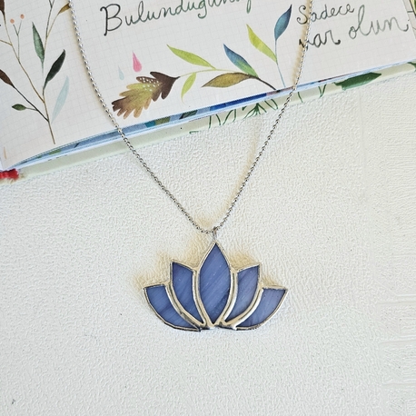 Mor Lotus Kolye