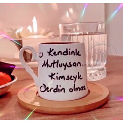 Kendinle Mutluysan Kimseyle Derdin Olmaz