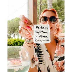 Herkesin Hayatına Kimse Karışamaz
