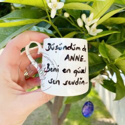 Düşündüm de Anne, Beni En Güzel Sen Sevdin