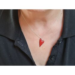 Kırmızı Sıcak Mine Kalp Kolye