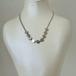 Çelik L.V detaylı silver kolye