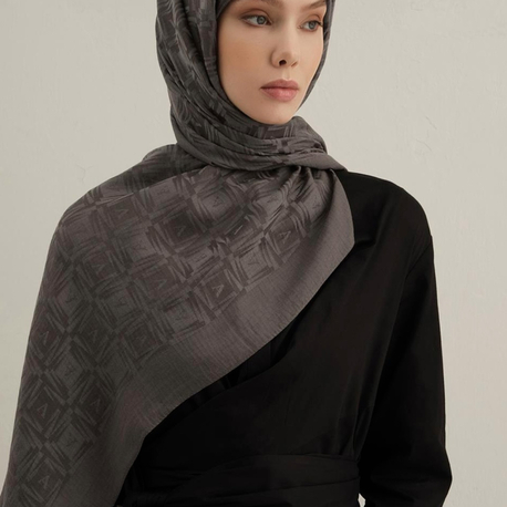 Armine Lyocell Naia Kare Monogram Şal Füme