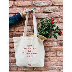 NOT AN AZİZE BUT AN AVERAGE MOM CANVAS ÇANTA - KIRMIZI