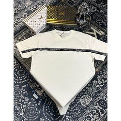 Calvin Klein T-shirt