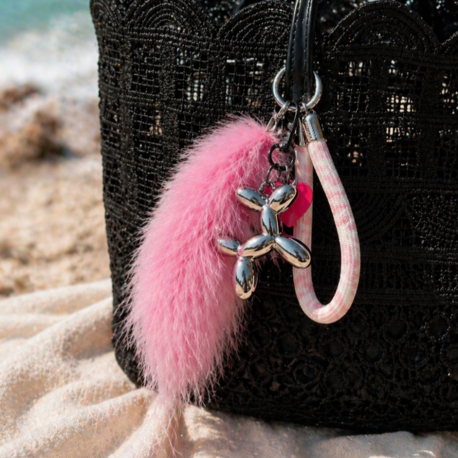 ÇANTA CHARM PEMBE TÜYLÜ