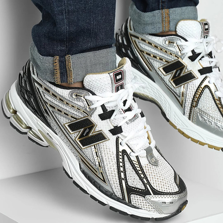New Balance 1906R