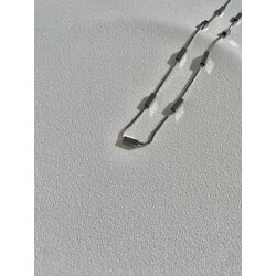 Dikdörtgen Detaylı Gümüş Çelik Kolye