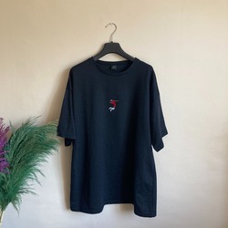 Vargas Nakış İşlemeli Siyah Oversize Tshirt