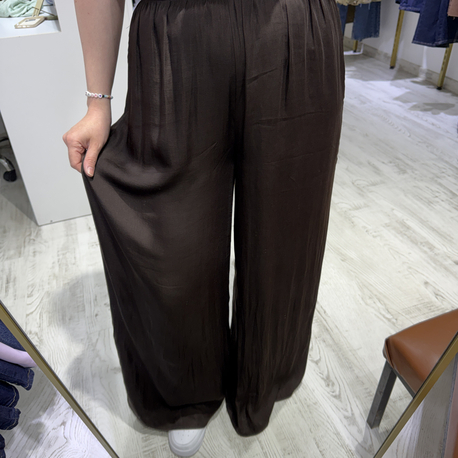 Dökümlü pantolon 