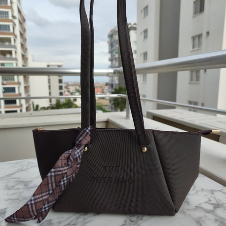 The bag koyu kahve renk