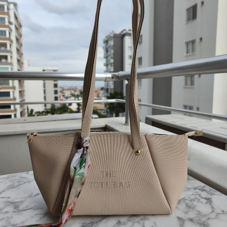 The bag krem renk