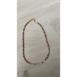 Renkli Boncuklu Kolye