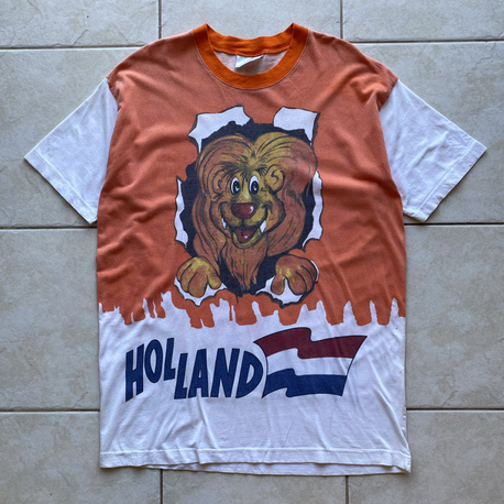 90’s Holland AOP Tee Large