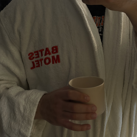 Alfred Hitchcock Psycho Bates Motel Robe