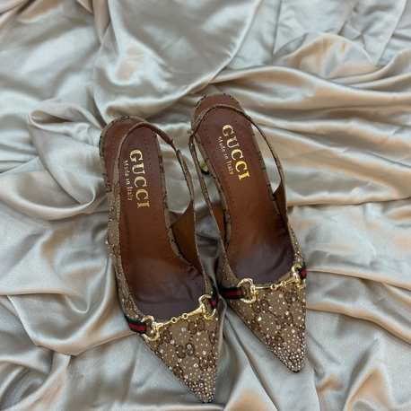 Gucci topuklu ayakkabı