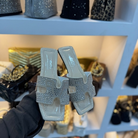 Hermes Taşlı düz taban terlik