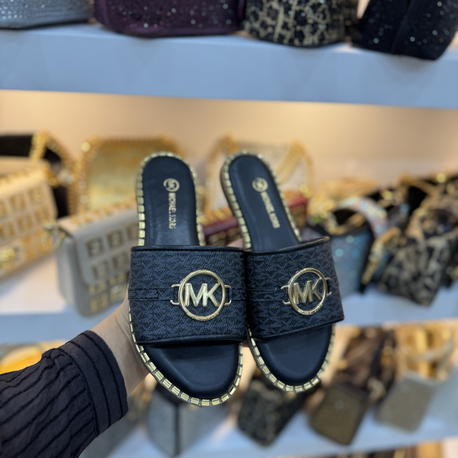 Mk düz taban terlik