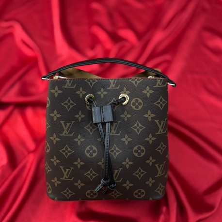 Louis Vuitton çanta