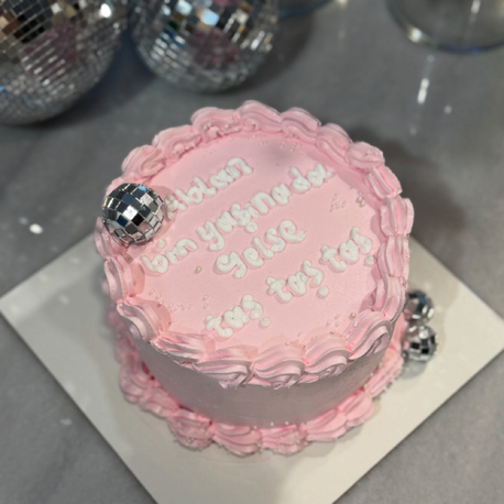 Pink vintage cake