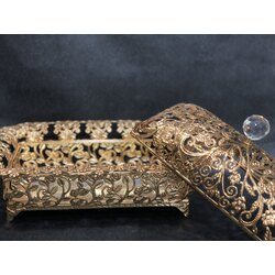 Altın Ve Gümüş Metal Çikolata Kutusu 