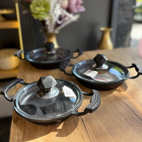 Kapaklı döküm sahan set