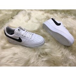 NIKE AIR FORCE I
