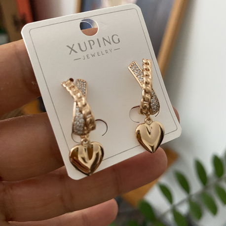 Xuping Çelik Taşlı Kalpli Küpe