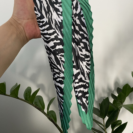 Zebra Desenli Piliseli Fular