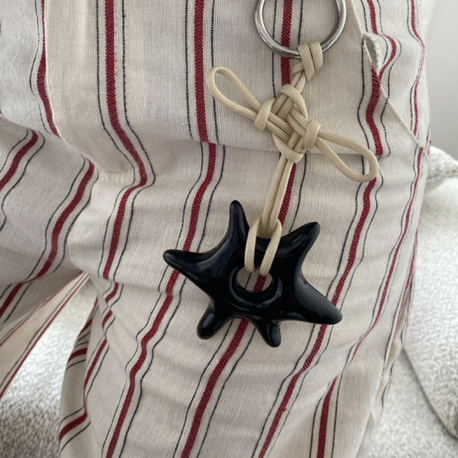 boiler charm (black)
