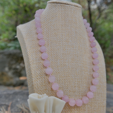 Pembe Kuvars ve Güneş Taşı Kristalleri Kolye