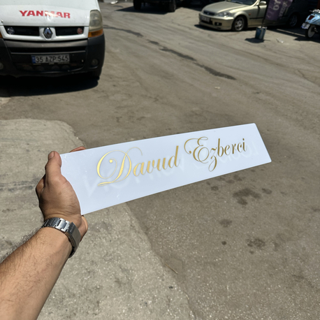 Dekor plaka beyaz üzeri gold el yazısı