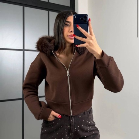 TÜYLÜ HIRKA