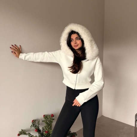 TÜYLÜ HIRKA