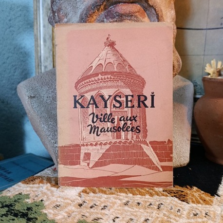 KAYSERİ VİLLE AUX MAUSOLEES