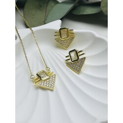 Melis model üçgen kolye ve küpe set *