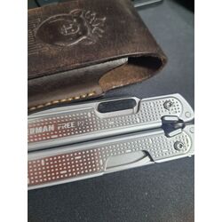 Leatherman Free serisi parmak desteği