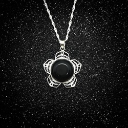 Siyah Çiçek / Dark Flower