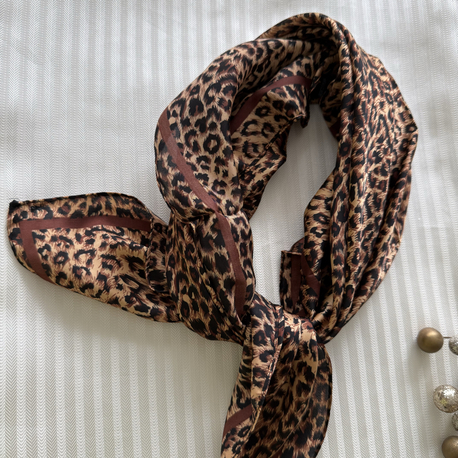 Leopar desenli saten fular bandana