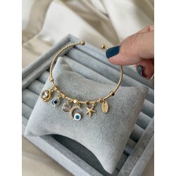 Nazarlıklı vav charmlı gold bileklik