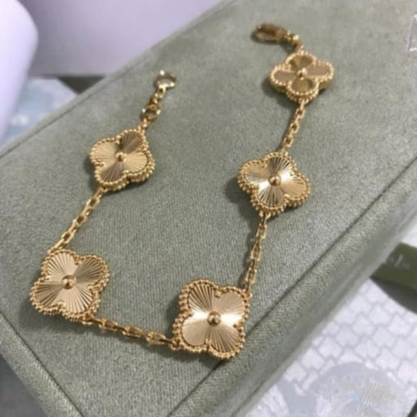 Gold full dolu yonca model zincir bileklik