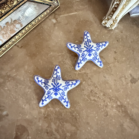 Zr model mavi yıldız küpe