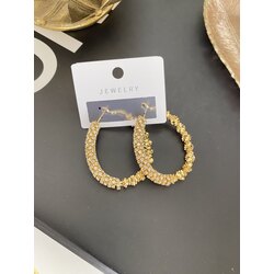 Kararmaz taşlı gold damla küpe