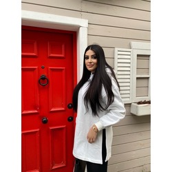 Beyaz tek yanı yırtmaç detay sweat