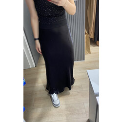 Maxi boy siyah saten etek