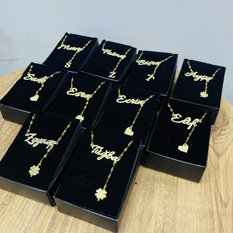 İsimli kolye 